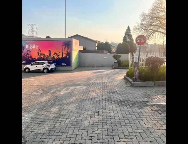100M² BUSINESS TO LET IN MONDEOR